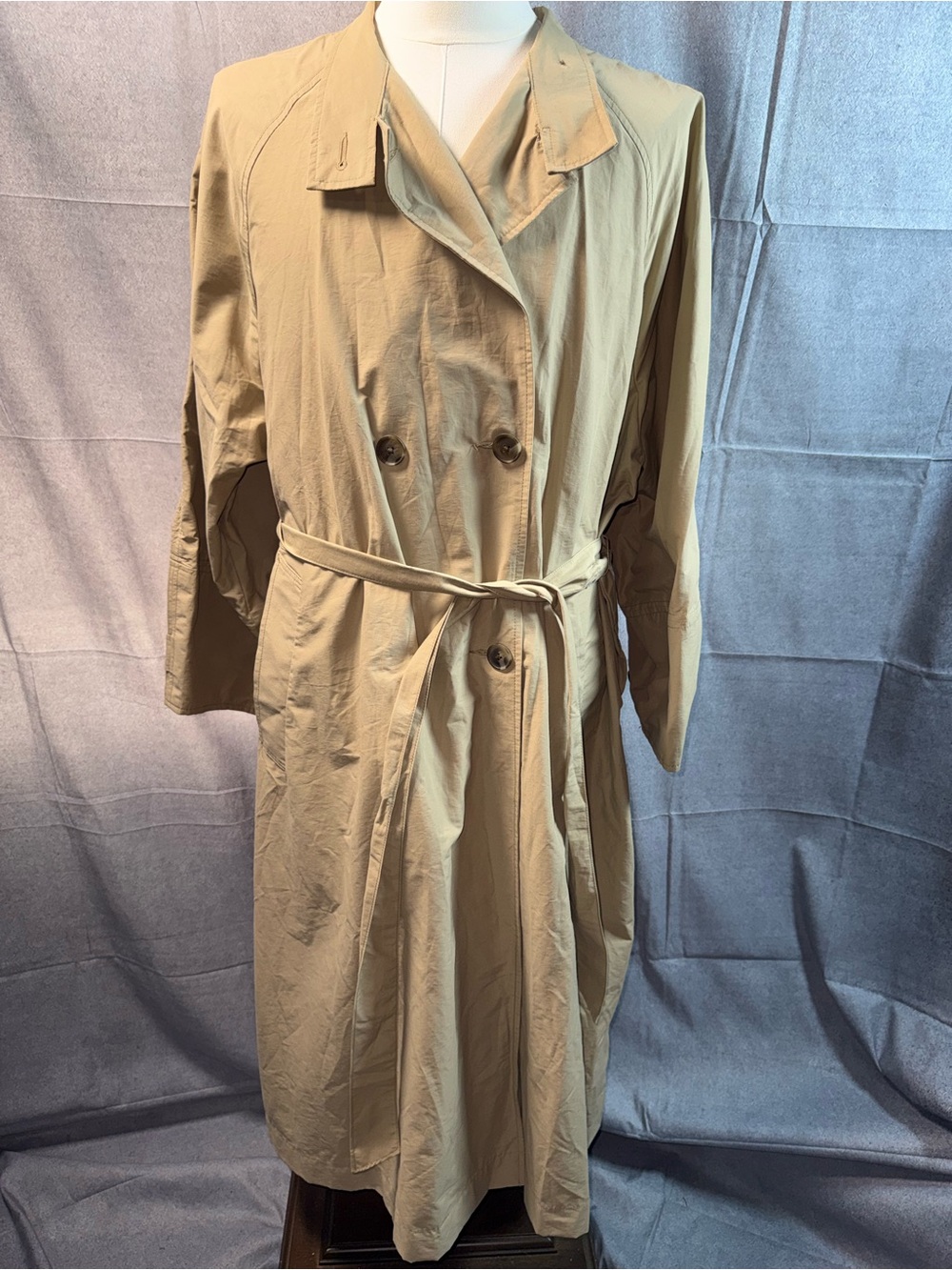 18A-Old Navy Men's Lightweight Tan Trench Coat with Belt